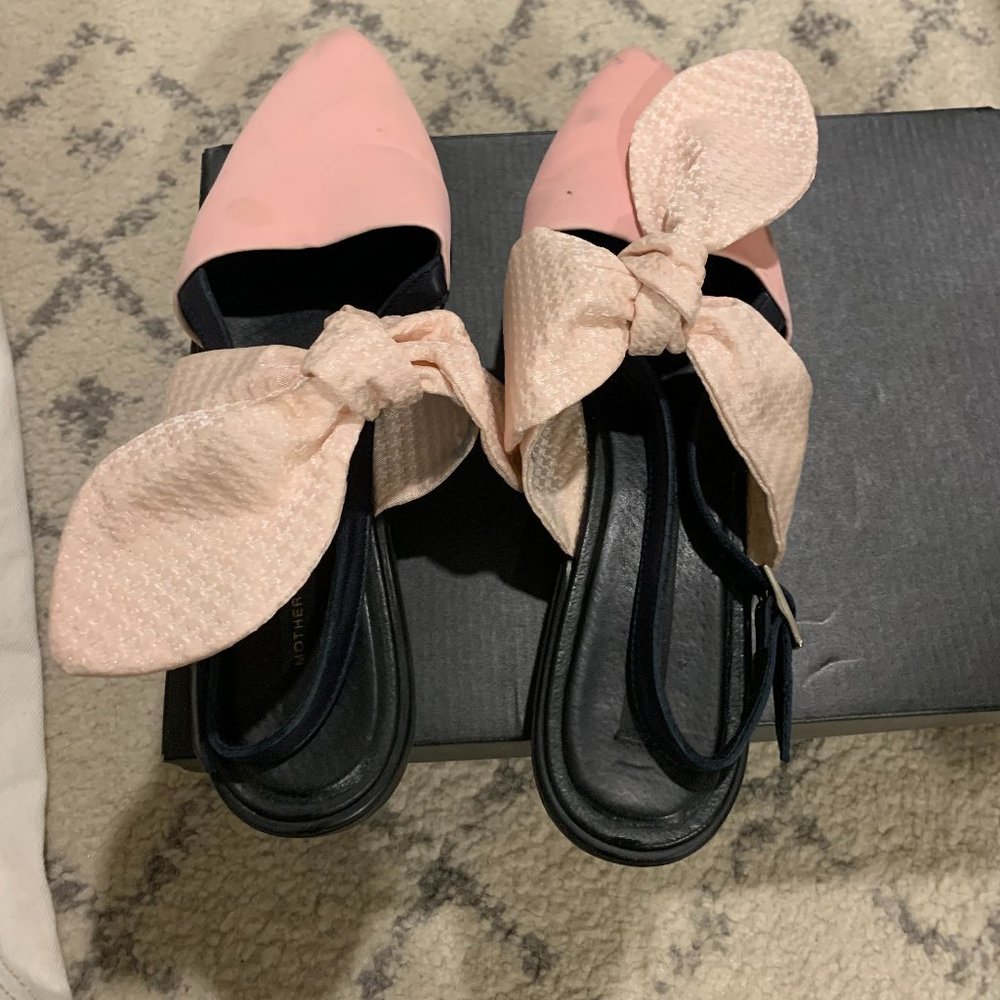 Mother of Pearl sandal